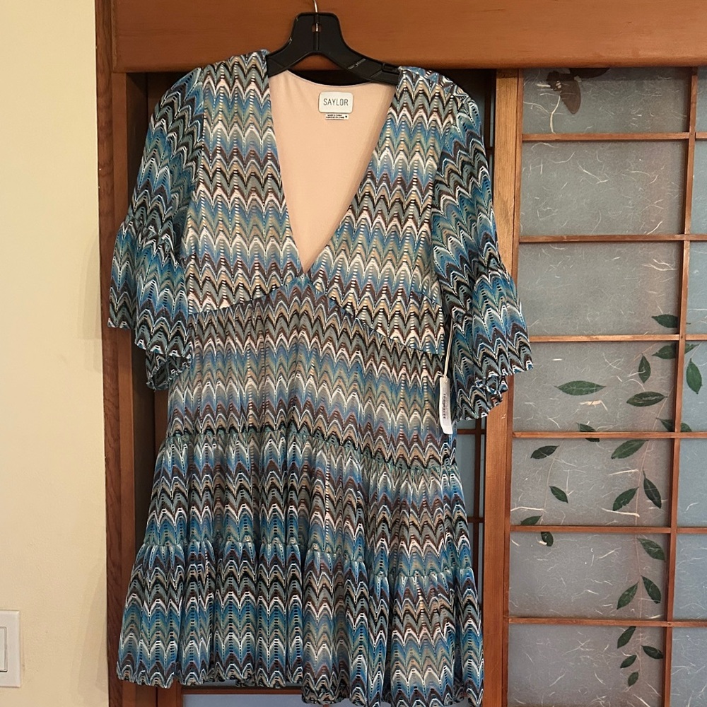NWT- SAYLOR Blue and Cream Chevron Dress